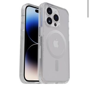 BNIB - iPhone 14 Pro Symmetry Series Clear for MagSafe Clear